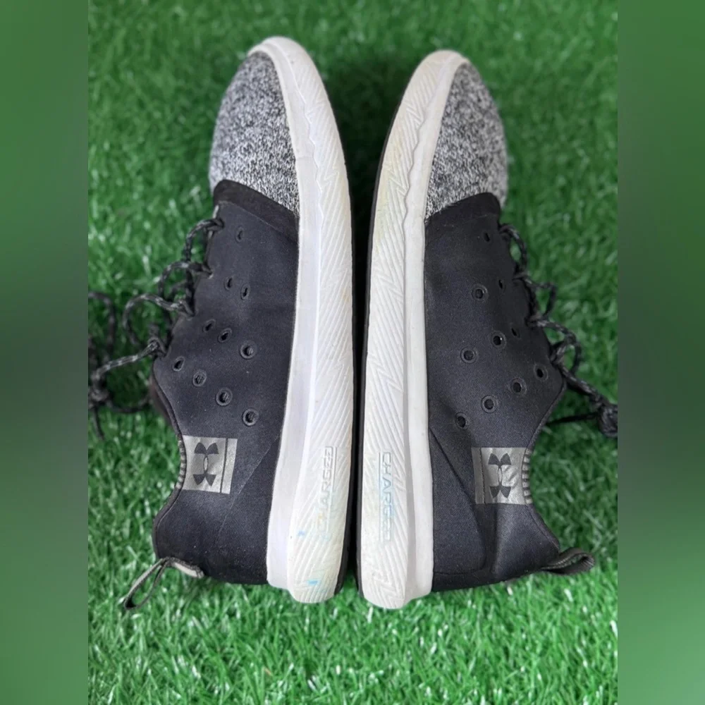 Under Armour‎ Women’s Black and Gray Sneakers with Breathable Knit Size 9